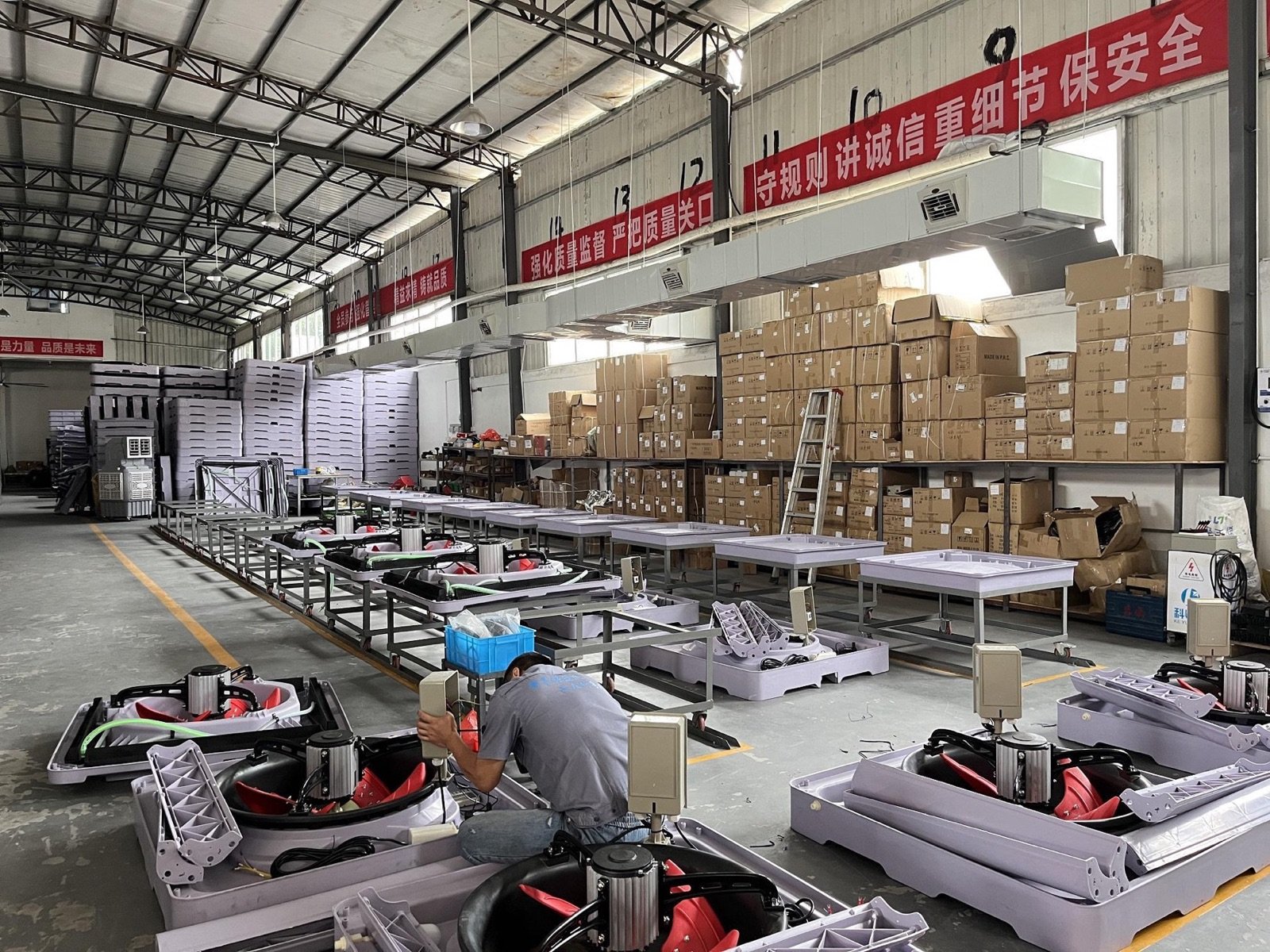 Cooling fan assembly and component preparation area